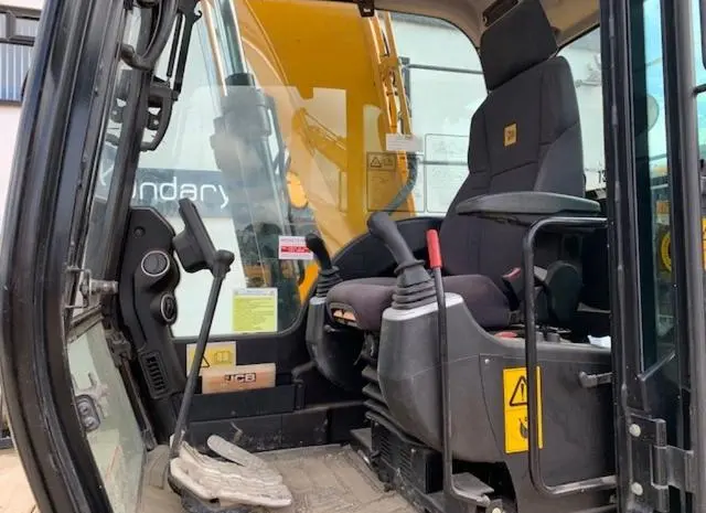 Гусеничный экскаватор JCB JS 130LC. Спецтехника б/у- фото № 18