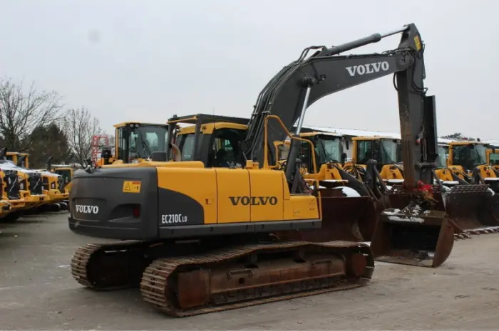 Гусеничный экскаватор Volvo EC210CL. Купить экскаватор б/у- фото № 6