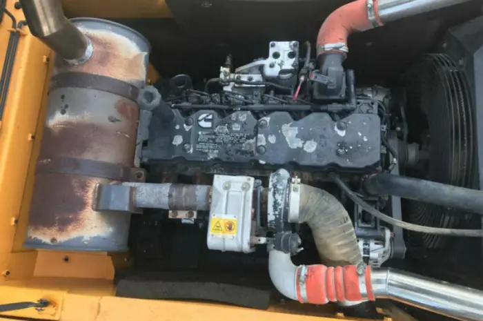 Гусеничный экскаватор Hyundai 250 NLC-9- фото № 8