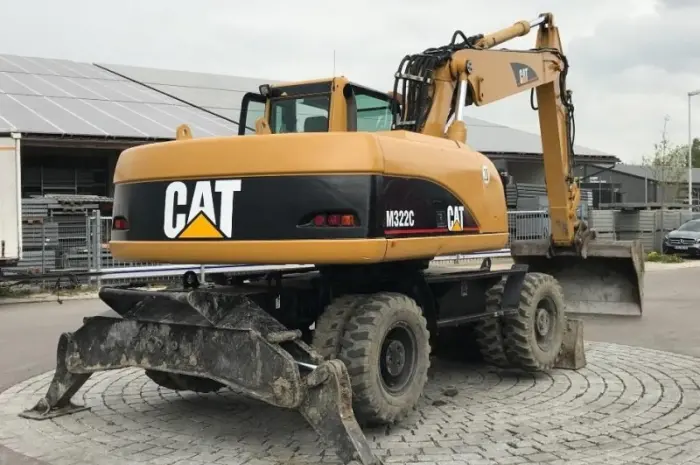 Колесный экскаватор CATERPILLAR M322С 2006 г- фото № 9