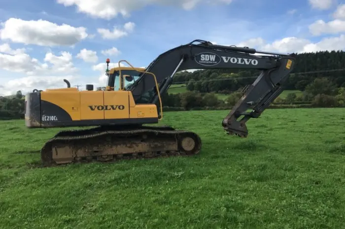 Гусеничный экскаватор Volvo EC210CL в Украине- фото № 4