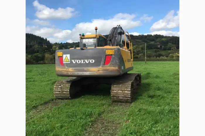 Гусеничный экскаватор Volvo EC210CL в Украине- фото № 5