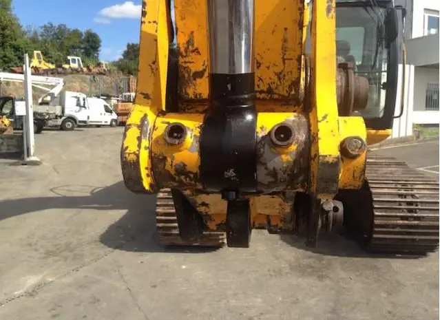 Гусеничный экскаватор JCB JS210LC- фото № 11