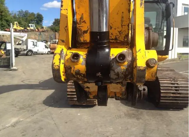 Гусеничный экскаватор JCB JS210LC- фото № 12