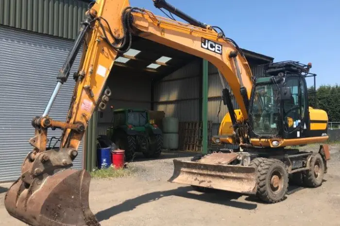 Колесный экскаватор JCB JS175w 2010 года- фото № 1