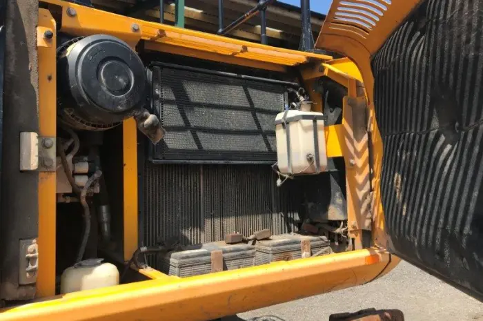 Колесный экскаватор JCB JS175w 2010 года- фото № 9