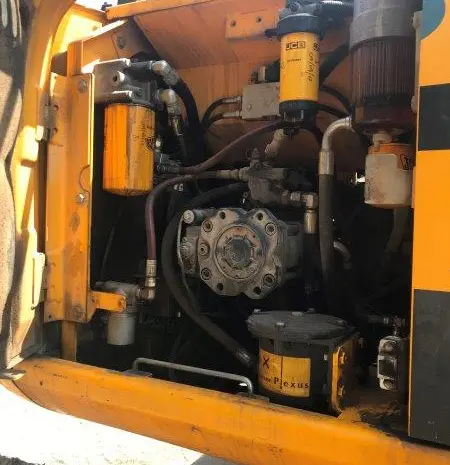 Колесный экскаватор JCB JS175w 2010 года- фото № 7