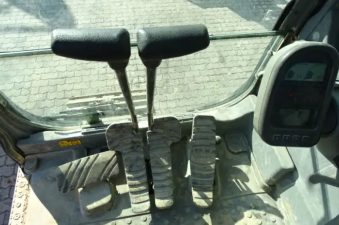 Гусеничный экскаватор Volvo EC290BNLC- фото № 7