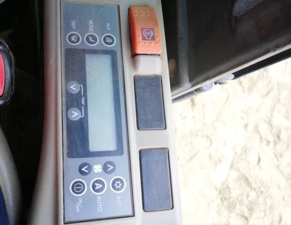 Гусеничный экскаватор Case CX210B- фото № 3