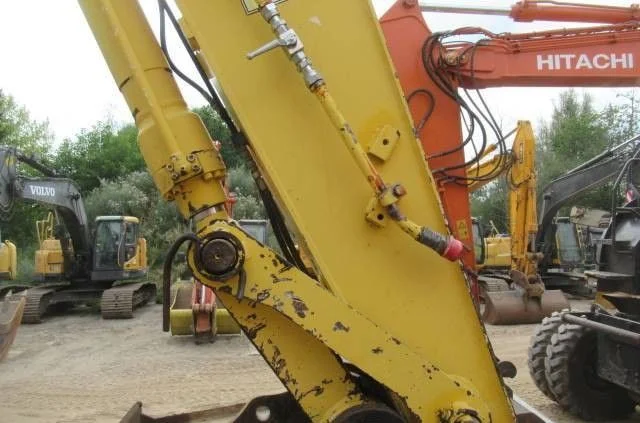 Гусеничный экскаватор New Holland E 195- фото № 5