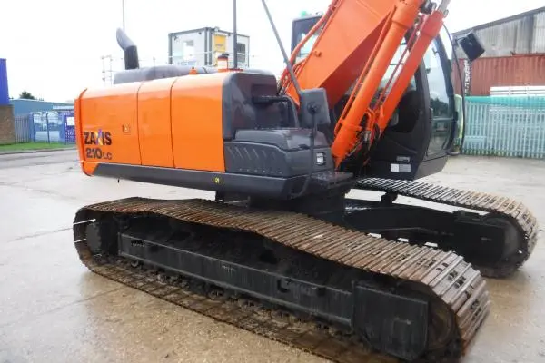 Гусеничный экскаватор Hitachi Zaxis 210LC-5B- фото № 6