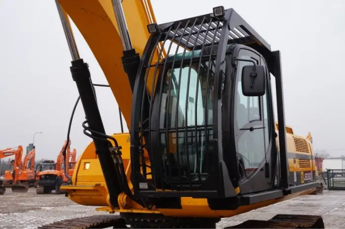 Гусеничный экскаватор JCB JS 360 LC- фото № 11