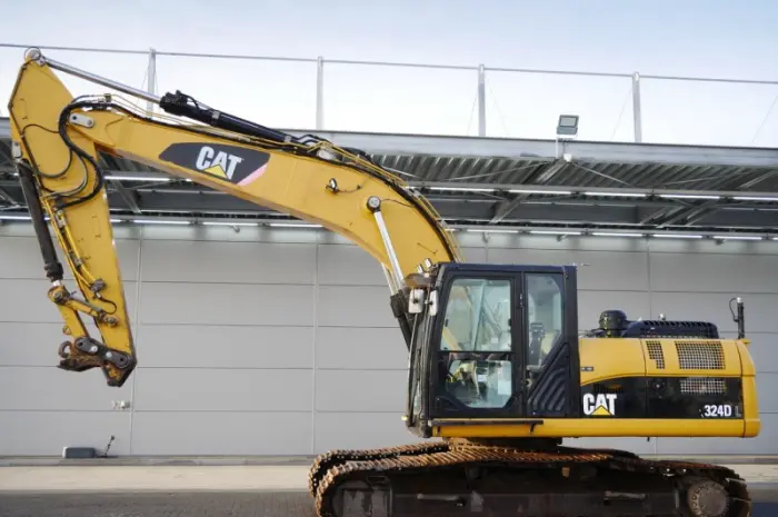 Гусеничный экскаватор CAT 324 DL 2011 года- фото № 3