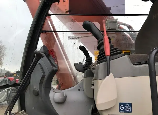Гусеничный экскаватор Hitachi ZX 350LC-5- фото № 7