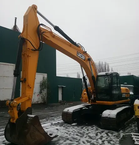 Гусеничный экскаватор JCB JS220 2011 года- фото № 3