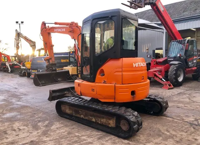 Мини экскаватор Hitachi U50- фото № 1