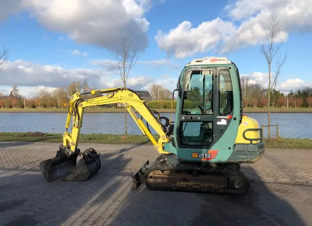 Мини экскаватор Yanmar B 25 V- фото № 1