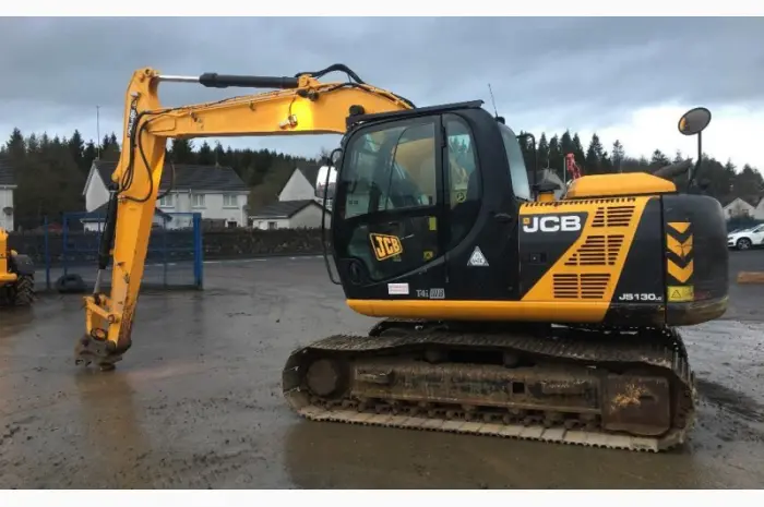 Купить Гусеничный экскаватор JCB JS130 LC- фото № 1