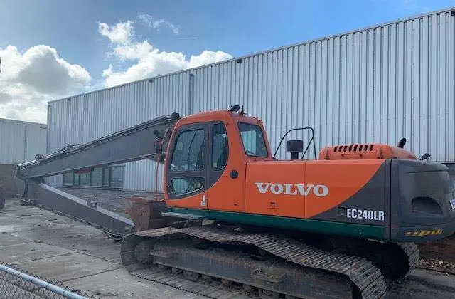 Гусеничный экскаватор Volvo EC240 LC- фото № 1