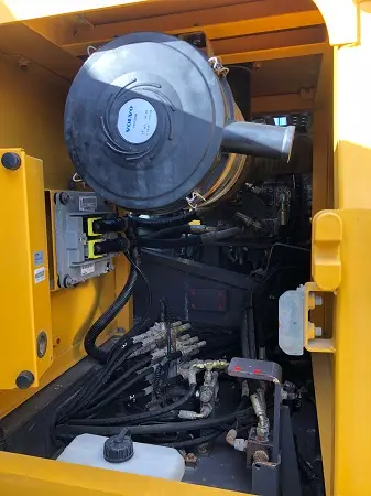 Гусеничный экскаватор Volvo EC 210 C L- фото № 14