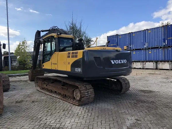 Гусеничный экскаватор Volvo EC 210 C L- фото № 5