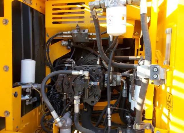 Гусеничный экскаватор JCB JS 220. Гусеничный экскаватор б/у- фото № 2
