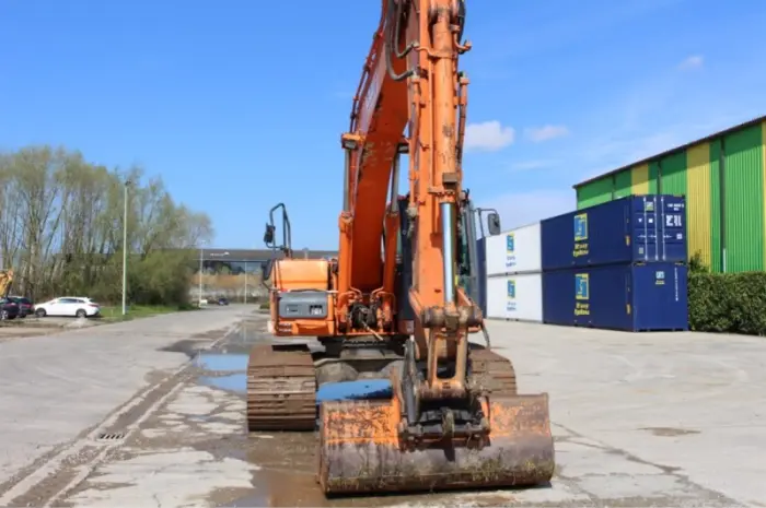 Гусеничный экскаватор Doosan DX 225 LC. Гусеничный экскаватор Doosan- фото № 5