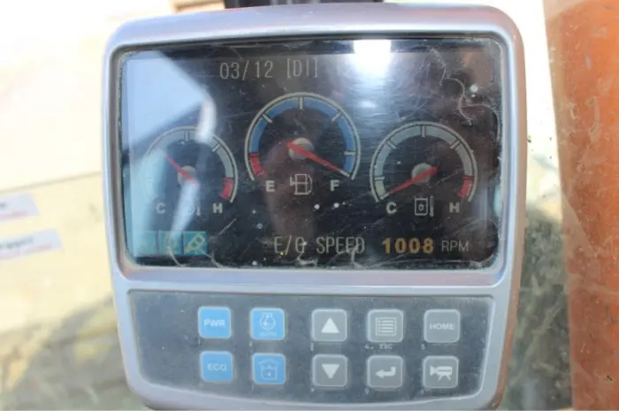 Гусеничный экскаватор Doosan DX 225 LC. Гусеничный экскаватор Doosan- фото № 9