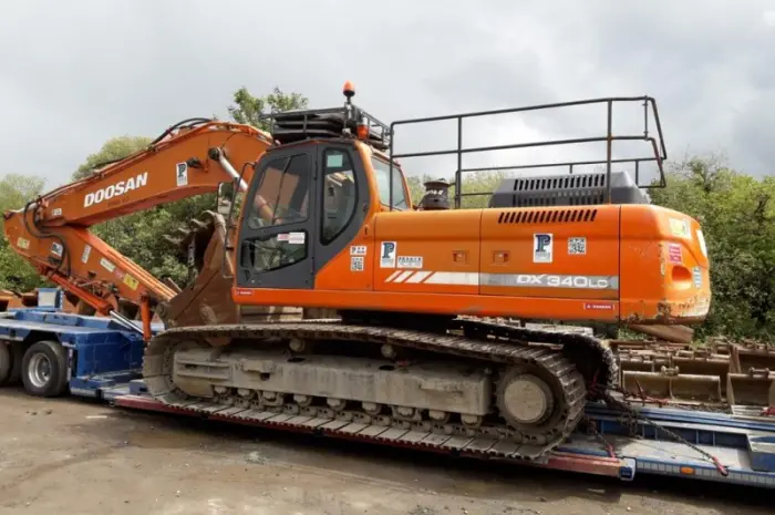 Гусеничный экскаватор Doosan DX 340 LC- фото № 1
