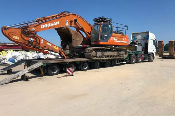 Гусеничный экскаватор Doosan DX 340 LC- фото № 2