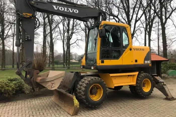 Колесный экскаватор Volvo EW140B- фото № 6