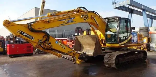 Гусеничный экскаватор JCB. Гусеничный экскаватор JCB JS 220LC- фото № 1