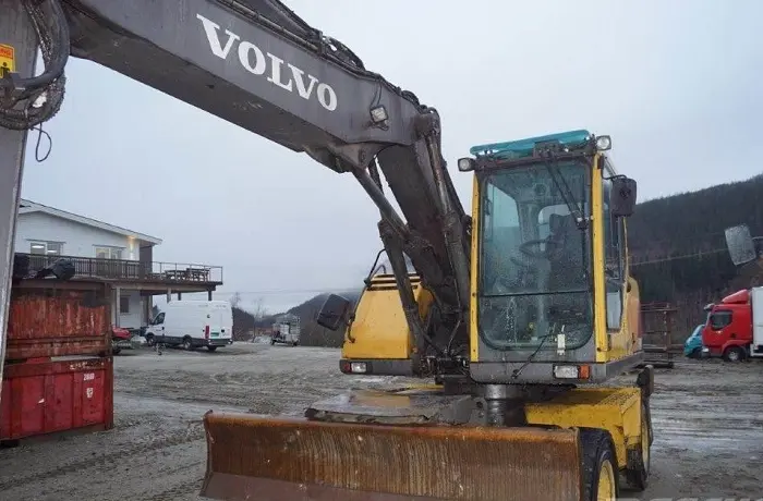 Колесный экскаватор Volvo EW140B в Украине- фото № 1