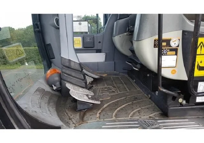 Колесный экскаватор JCB JS145W. В наличии и под заказ- фото № 8