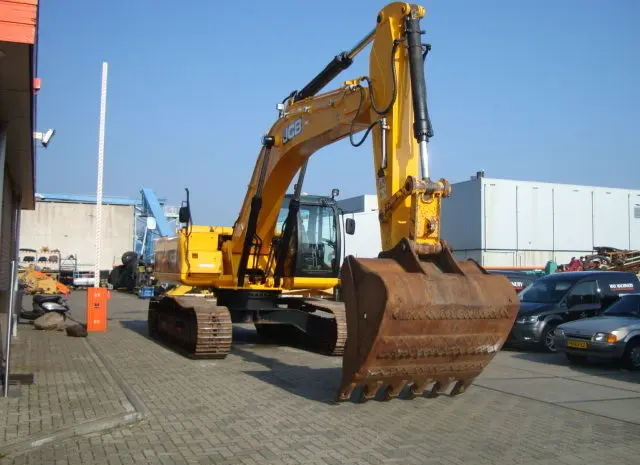 Гусеничный экскаватор JCB JS 330LC- фото № 1