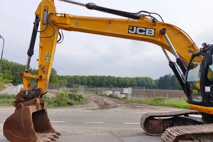 Гусеничный экскаватор JCB JS260 LC- фото № 5
