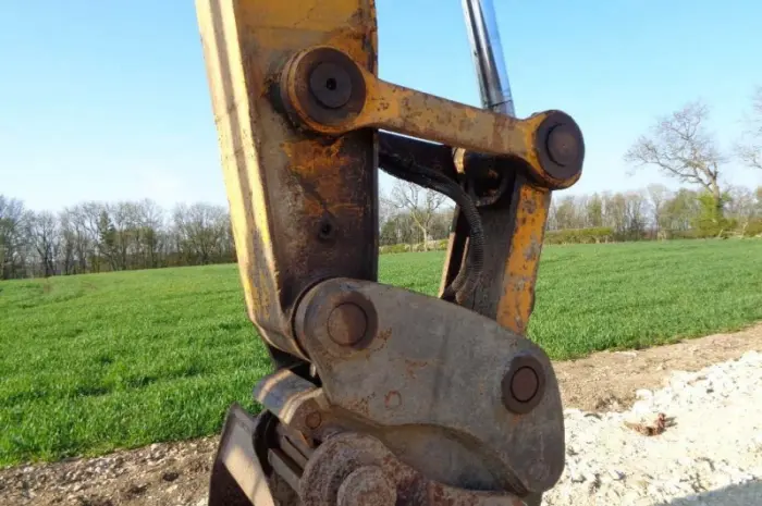 Гусеничный экскаватор JCB JS 200 Long Reach- фото № 11