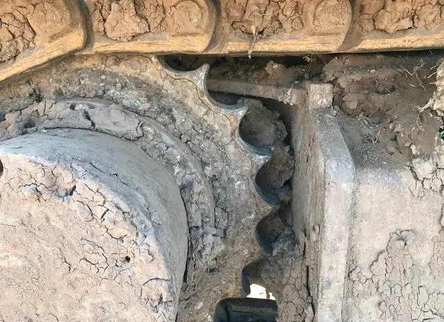 Гусеничный экскаватор Hitachi ZX180- фото № 14