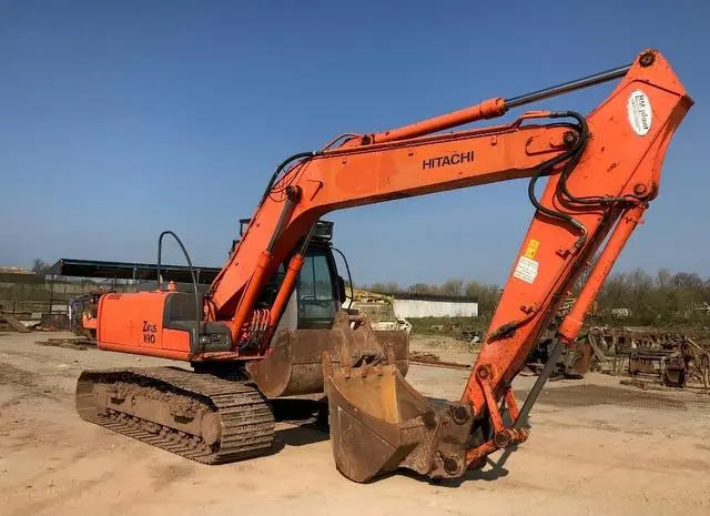 Гусеничный экскаватор Hitachi ZX180- фото № 2