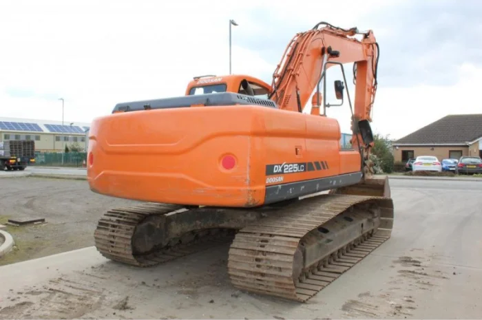 Гусеничный экскаватор Doosan DX225 LC- фото № 3
