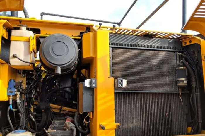 Колесный экскаватор JCB JS 200 W- фото № 15