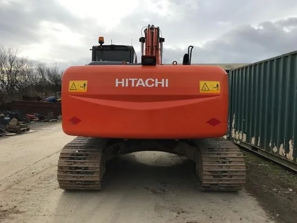 Гусеничный экскаватор Hitachi ZX210LC-3. Строительная техника б/у- фото № 7