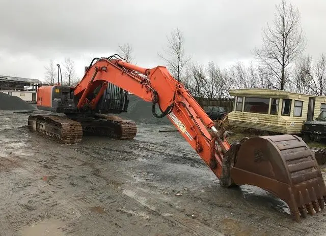Гусеничный экскаватор Hitachi Zaxis 210LC-3. Гусеничный экскаватор б/у- фото № 3