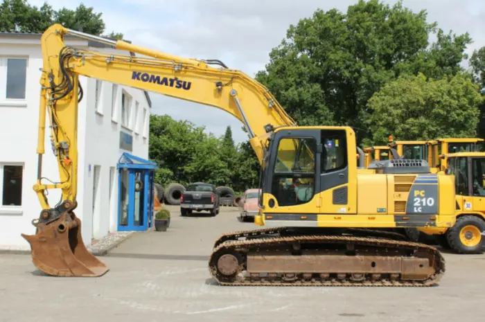 Гусеничный экскаватор Komatsu PC 210 LC-8. Гусеничный экскаватор Komatsu- фото № 4