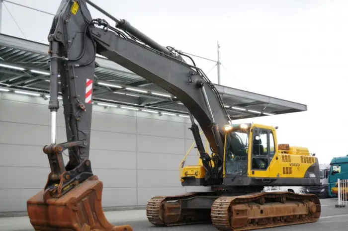 Гусеничный экскаватор Volvo EC460BLC- фото № 1
