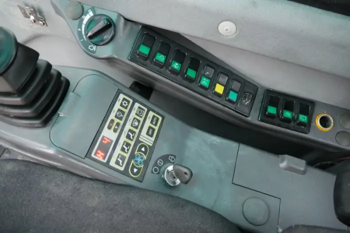 Гусеничный экскаватор Volvo EC460BLC- фото № 13