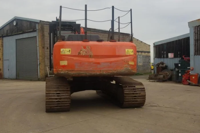 Гусеничный экскаватор. Гусеничный экскаватор Hitachi ZX280 LC-3- фото № 17