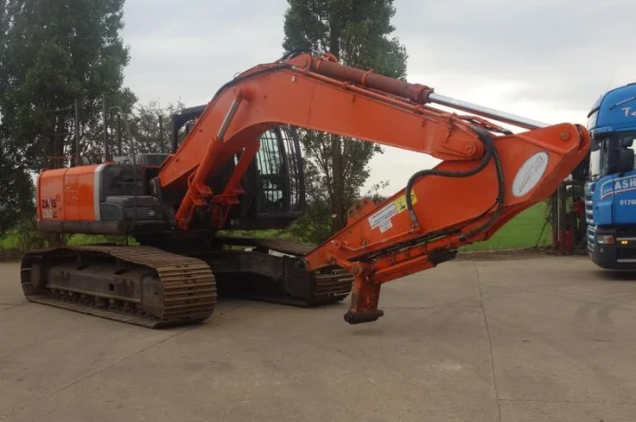 Гусеничный экскаватор. Гусеничный экскаватор Hitachi ZX280 LC-3- фото № 16