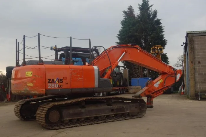 Гусеничный экскаватор. Гусеничный экскаватор Hitachi ZX280 LC-3- фото № 15