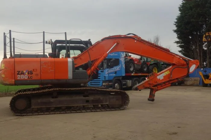 Гусеничный экскаватор. Гусеничный экскаватор Hitachi ZX280 LC-3- фото № 13